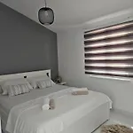 Nada Apartment, Uvala Koramaslinova, Brac Apartament *