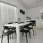 Nada Apartment, Uvala Koramaslinova, Brac