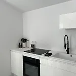 Nada Apartment, Uvala Koramaslinova, Brac * Milna (Brac)