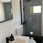 Nada Apartment, Uvala Koramaslinova, Brac Apartament Milna (Brac)