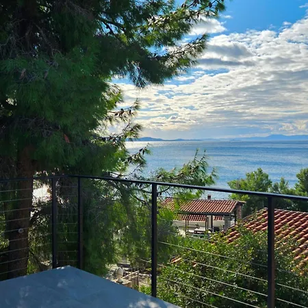 Nada Apartment, Uvala Koramaslinova, Brac * Milna (Brac)