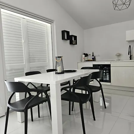 Nada Apartment, Uvala Koramaslinova, Brac