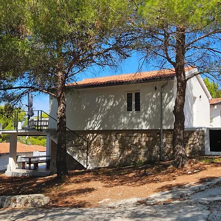 Nada Apartment, Uvala Koramaslinova, Brac *
