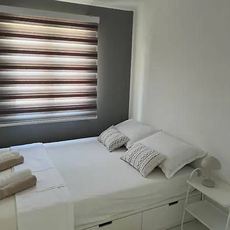 Nada Apartment, Uvala Koramaslinova, Brac * Milna (Brac)