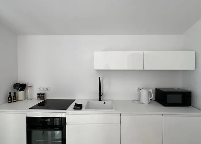 Nada Apartment, Uvala Koramaslinova, Brac *