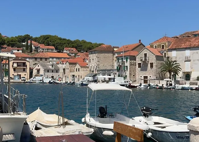 Nada Apartment, Uvala Koramaslinova, Brac Apartament *